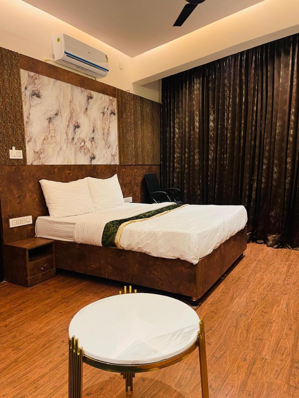 The Taaj Comforts Bengaluru Kültér fotó