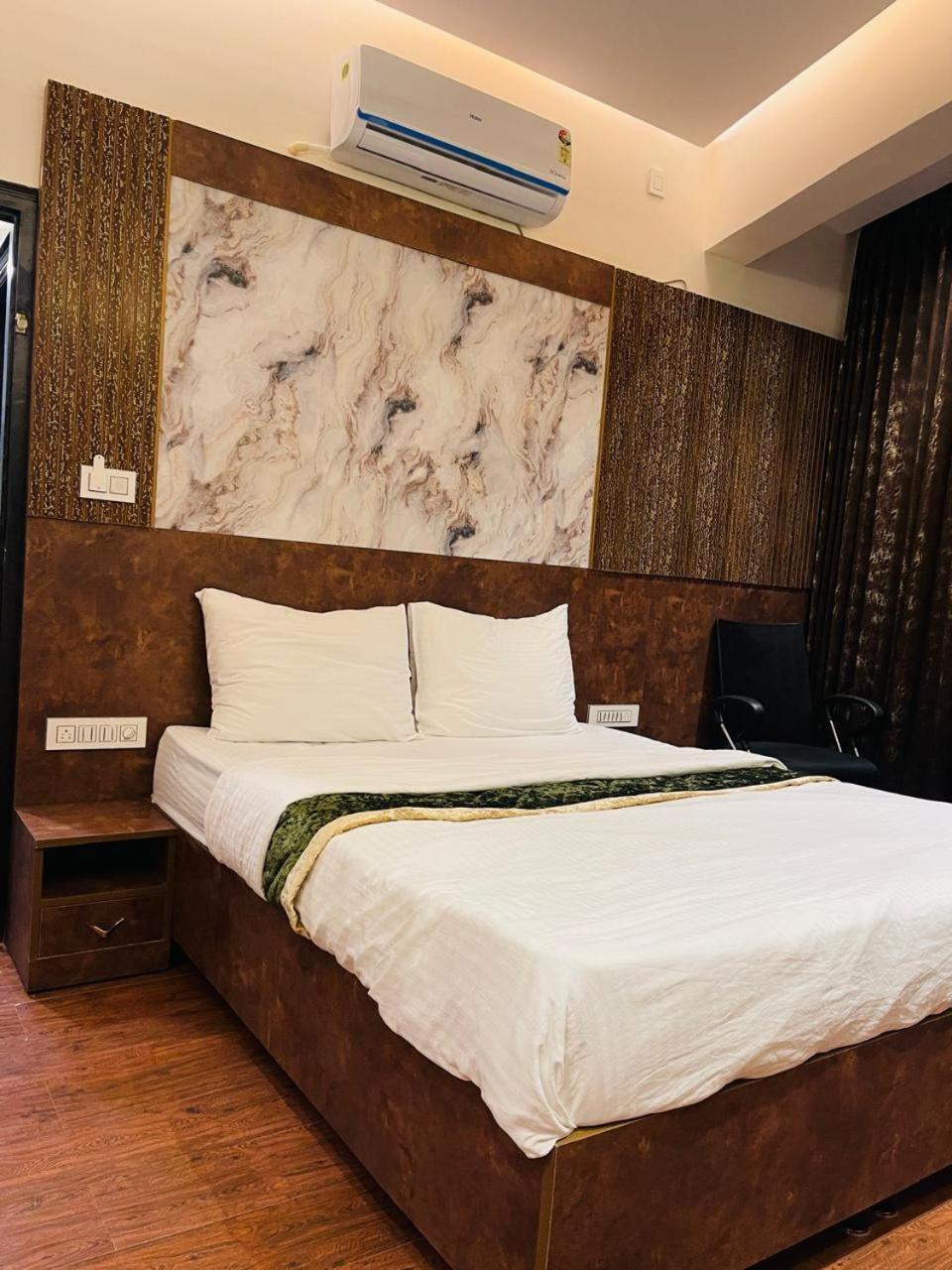 The Taaj Comforts Bengaluru Kültér fotó