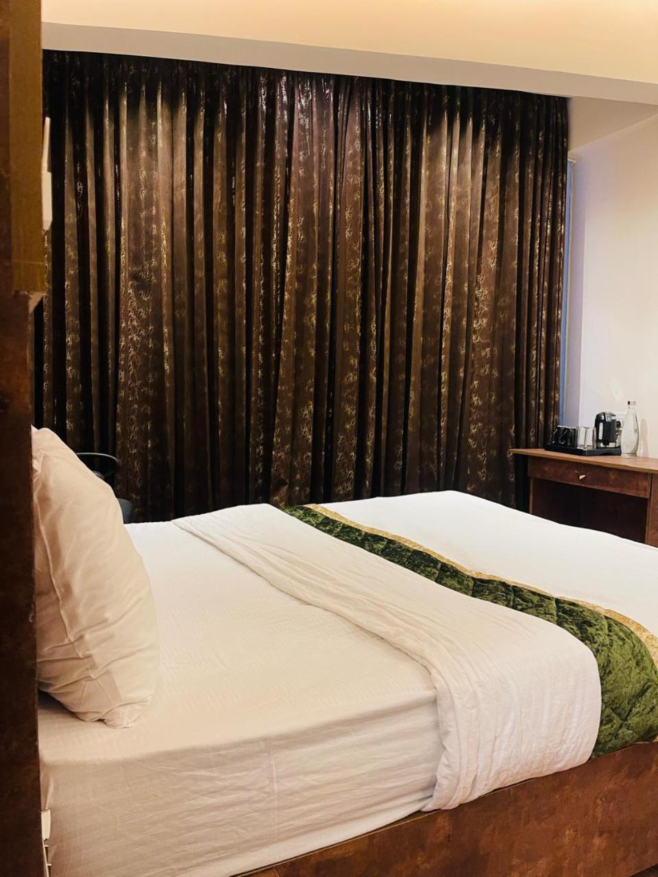 The Taaj Comforts Bengaluru Kültér fotó